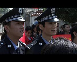 小镇警官的海报